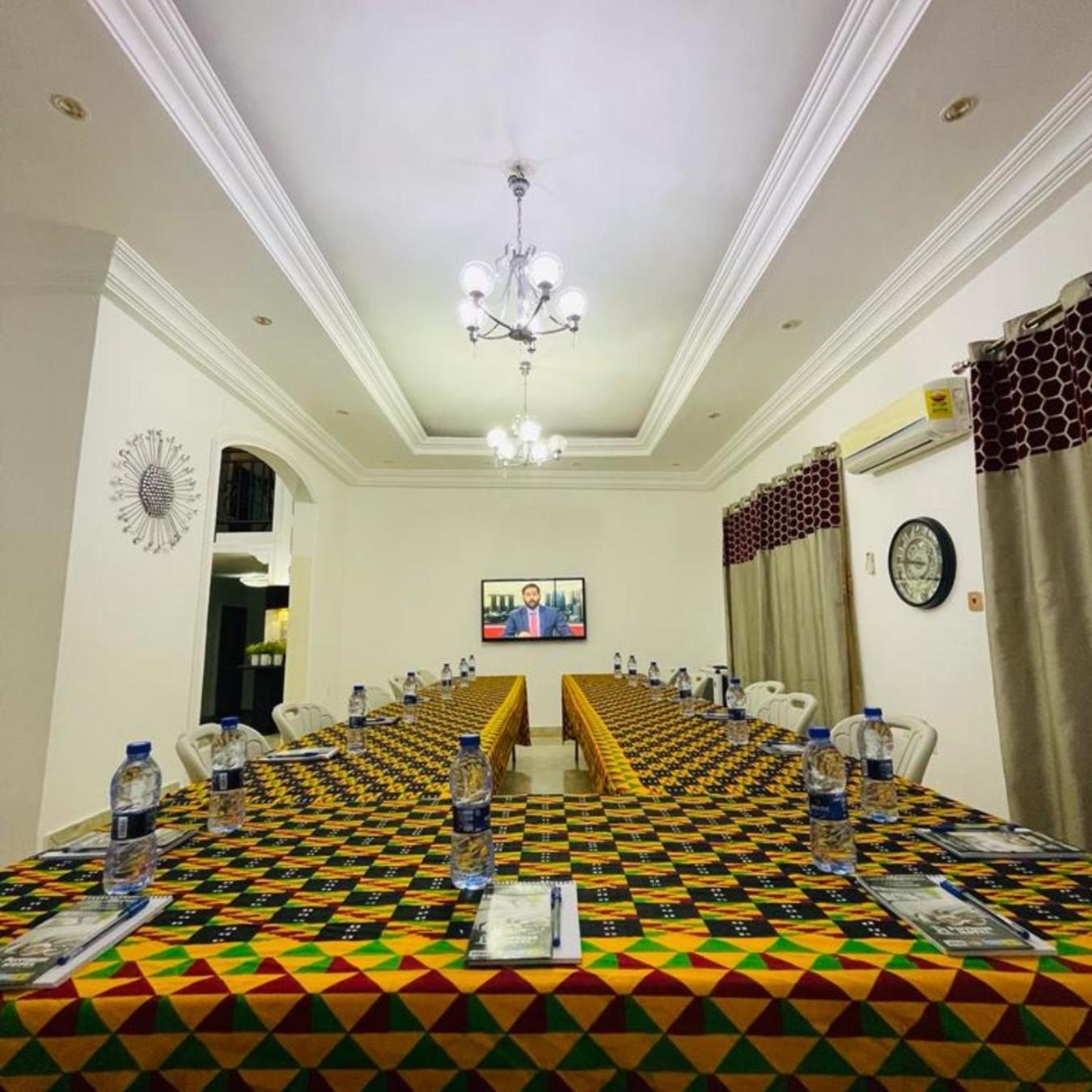 Perriman Hotel Kokrobite Buitenkant foto