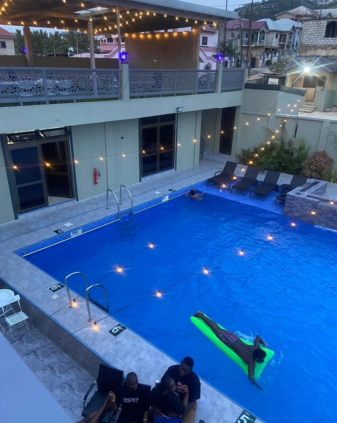 Perriman Hotel Kokrobite Buitenkant foto